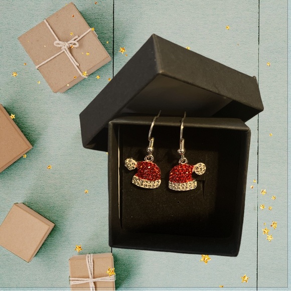 New Cute Santa Hat Earrings - Picture 3 of 6